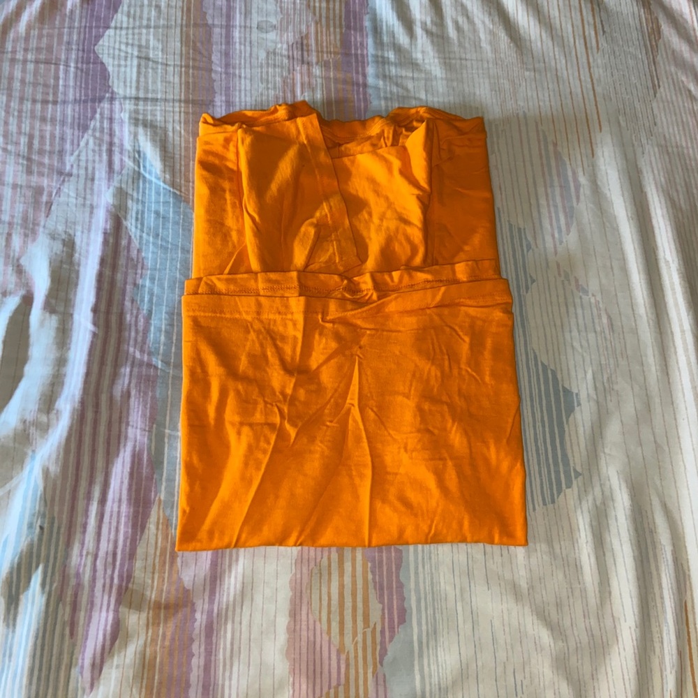 Supreme Tee - Picture 4 of 4